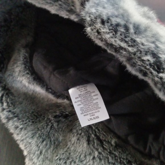 Winter Hats - Picture 3 of 4